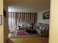 A FURNISHED ROOM IN 2 BHK APARTMENT IN SCARBOROUGH - $800/MONTH