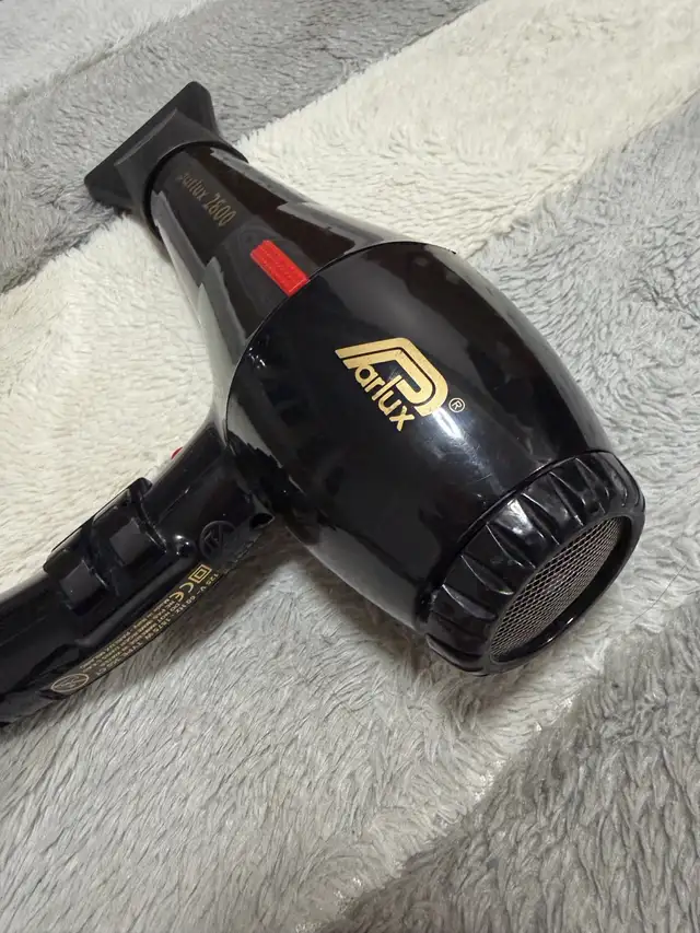 Parlux 2800 Pro Salon Hair Dryer in Irons & Garment Steamers in Markham / York Region - Image 4