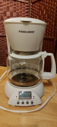 Black and Decker 12 Cup Coffee Maker