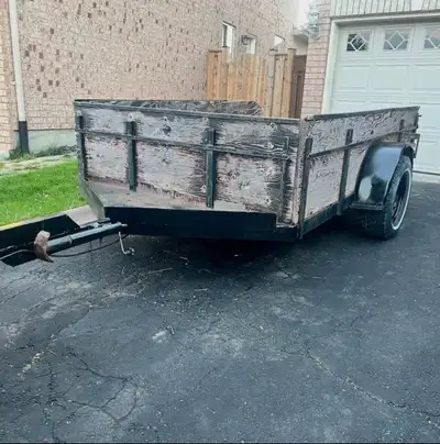 11 feet lenth 6 feet wide heavy checker plate deck solid traiker good tires