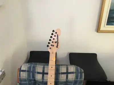 guitare électrique strape et casse de transport , View more