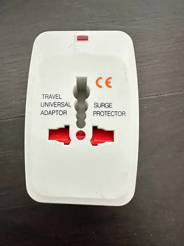 Travel Adapter495871259124049920