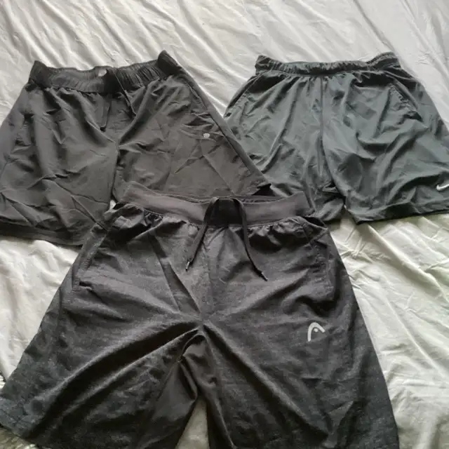 Selling a job lot of teen clothes  in Kids & Youth in Ottawa - Image 9
