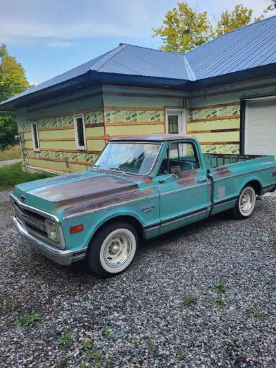 1969 Shortbed Fleetside pickup. P.S., P.B., A/C, New seat covers, rubber mat, bed wood has been repl...