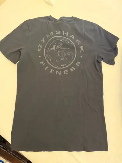 GYM SHAKT T SHIRT NEW SIZE M, View more
