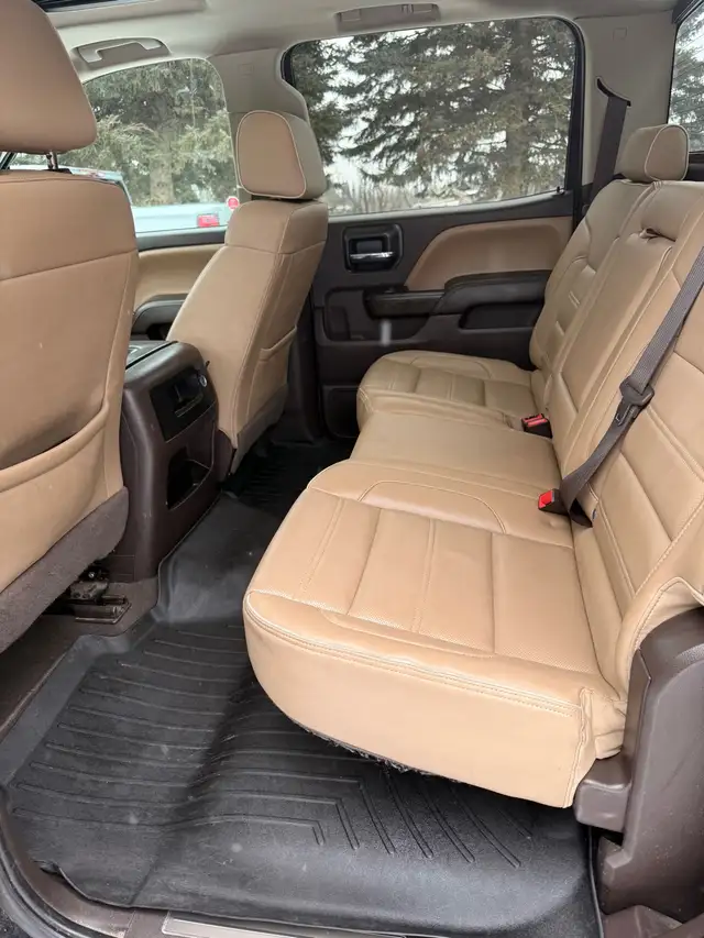 2018 GMC Denali 1500 crew cab 4wd in Cars & Trucks in St. Albert - Image 6