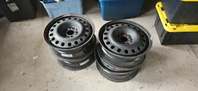 Bought these steel rims for my 2016 Honda but they do not fit.... They are in ok shape 5 bolt patter...