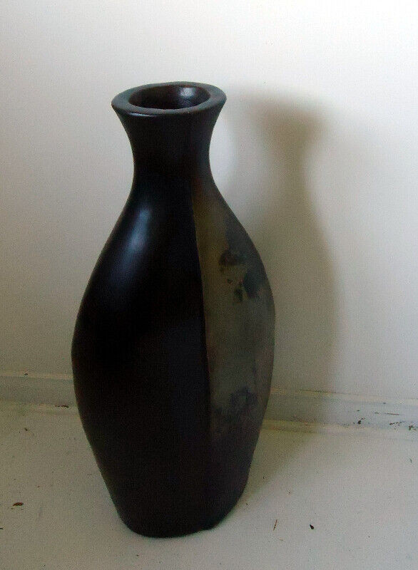 FLOOR VASE URN chunky TALL THICK plaster 34" in Home Décor & Accents in Mississauga / Peel Region - Image 3