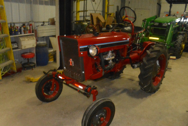 Cub International garden tractor in Lawnmowers & Leaf Blowers in Oshawa / Durham Region - Image 2