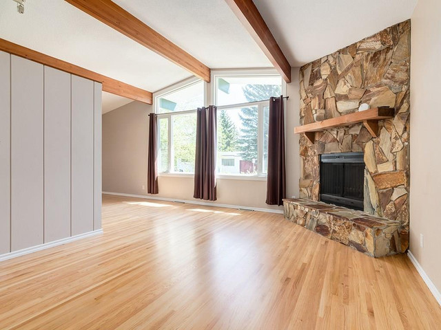 Rooms Close to UC/Brentwood C-Train Station for Rent in Room Rentals & Roommates in Calgary - Image 2