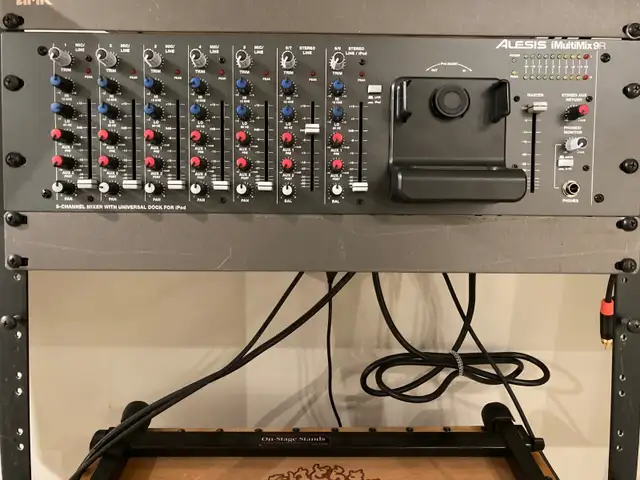 MIXER Alesis iMultiMix9R in Pro Audio & Recording Equipment in St. Catharines - Image 2