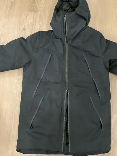 Mens North Face Winter Jacket (size M), View more