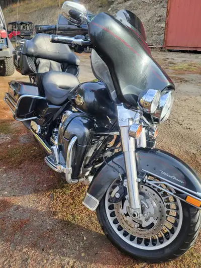 2009 Harley Davison Electic glide Ultra classic. Engine 96 with stage 1, Trans 6 speed, Rinehart sli...