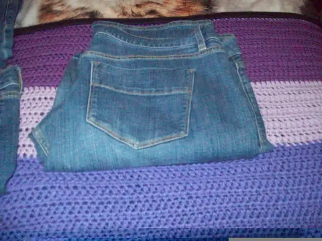 Women's Blue Jeans in Women's - Bottoms in Barrie - Image 4