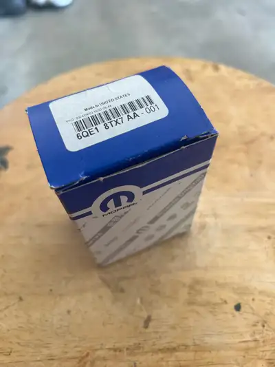Selling a new Mopar ignition switch. This switch is new in the box. The part number is 6QE1 8TX7 AA-...