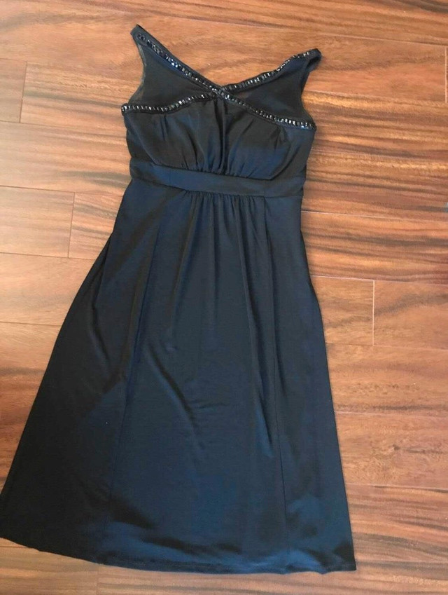 Sangria black sleeveless cocktail dress - size 6 in Women's - Dresses & Skirts in Oshawa / Durham Region