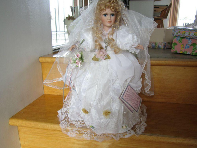 --poupée---marié 20 pouces neuf  45.00 dans Art et objets de collection  à Sherbrooke - Image 2