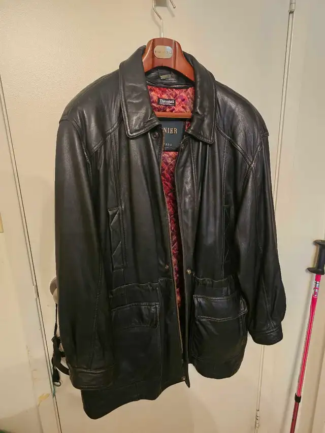 vintage danier mens leather jacket size large in Men's in Kingston - Image 3