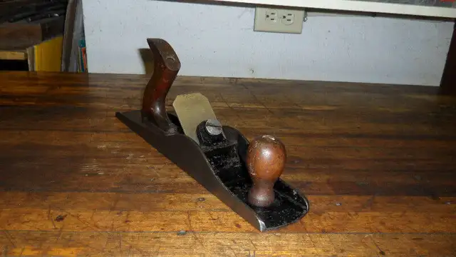 VINTAGE WADSWORTH  TOOL CO. - ALLEMAGNE NO. 5 JACK PLANE in Arts & Collectibles in Barrie - Image 3