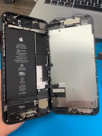 Iphone, ipad, samsung repair - 1380 Sargent avenue @Hello Phones -Screen Replacement✔ -Battery Repla...