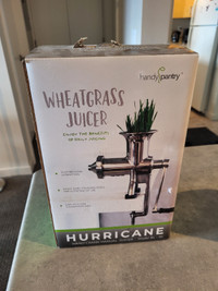 Hand wheatgrass juicer