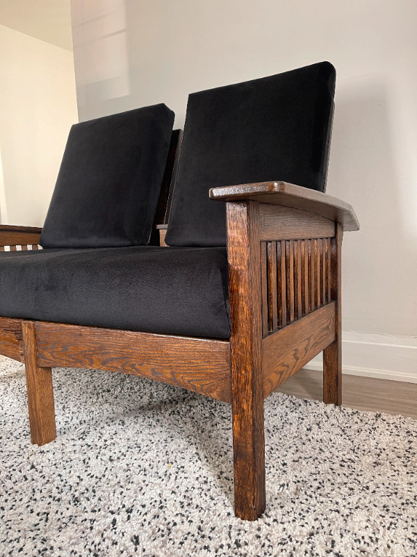Custom-Made Mission- Style Oak Love Seat  - Beautiful! in Chairs & Recliners in Hamilton - Image 3