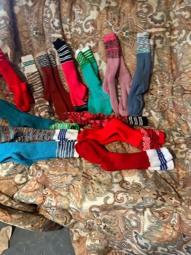 wool socks dans Articles multiples  à Ville d’Halifax