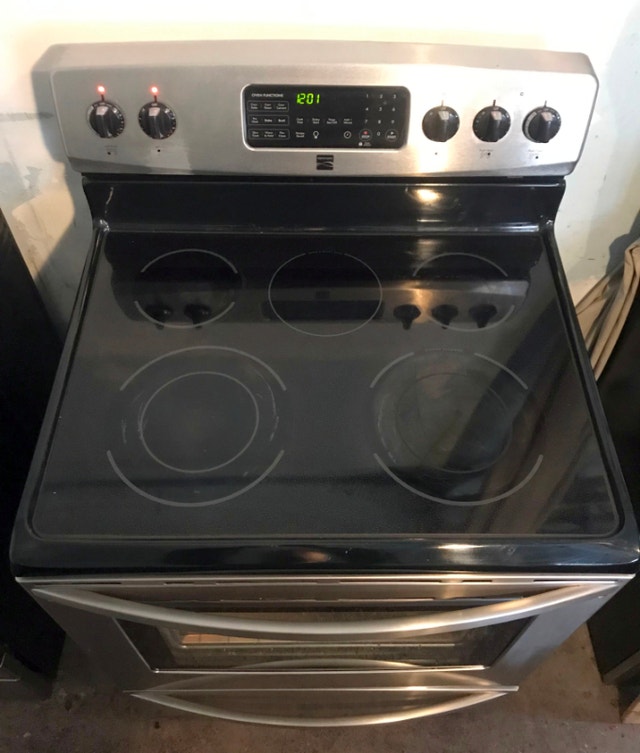 Kenmore self clean n convection glass stove, delivery available