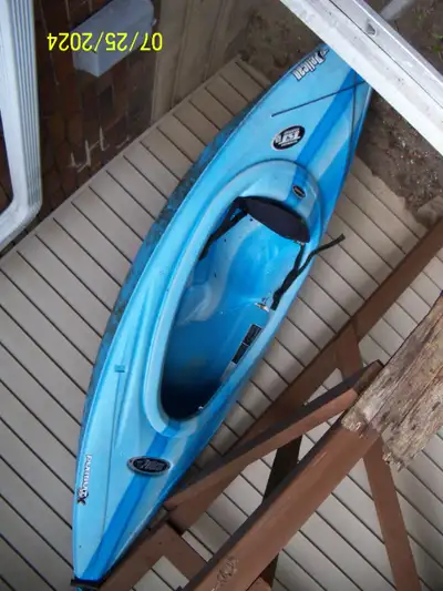 Pelican 8ft kayak includes a set of paddles - used Pelican’s Ram-X is a ultra-durable material and i...