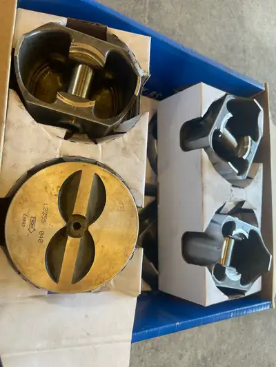 Set of 8 , 040 over pistons for 440 rb Mopar .