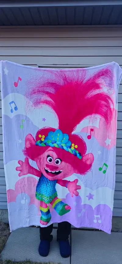 Kids blanket Trolls Band Together Throw, View more