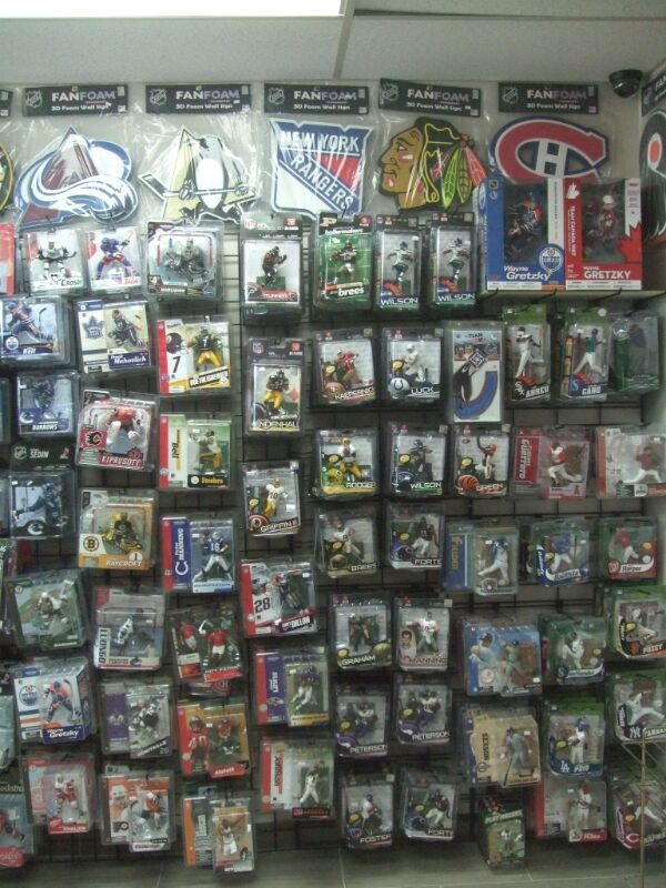 Figurine sport NHL , NFL , MLB  McFarlane dans Art et objets de collection  à Longueuil/Rive Sud - Image 2