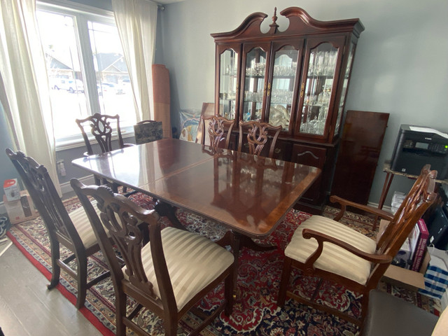 Dining Table with 6 chairs and hutch in Dining Tables & Sets in Trenton
