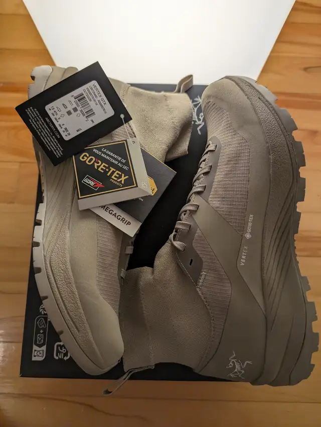 Arc'teryx Gore-Tex Alpine Running Shoe VERTEX GTX Size 9 Women
