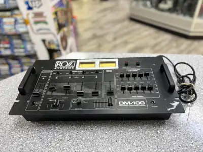 Ross Systems DM-100 Mixer Professional Stereo Mixing Console AC 120V 50/60 Hz 15 Watts Made in Korea...