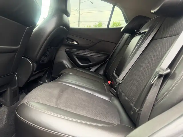 2018 Buick Encore. A tiny one owner SUV. CERTIFIED, WARRANTY in Cars & Trucks in City of Toronto - Image 10
