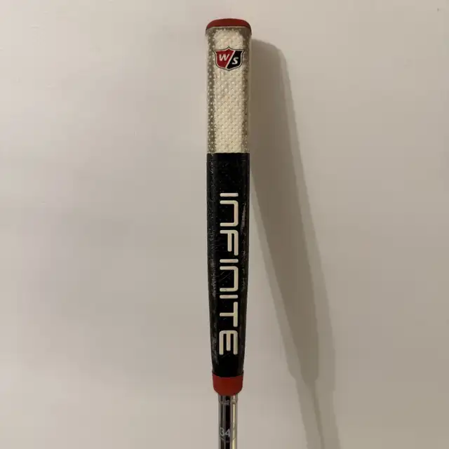 Wilson Infinite Grant Park 34” Putter RH in Golf in Guelph - Image 6
