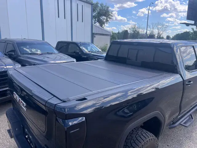 GMC Box Cover492244787108915200