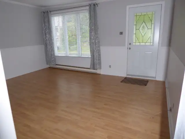 Logement 3 1/2 lumineux à deux pas du vieux Lévis in Long Term Rentals in Lévis - Image 6