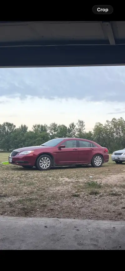 2014 Chrysler 200 LX 4 Door 4 Cylinder Dual VVT 2.4L Engine Rocker panels rusted. Hail Damage. Not s...