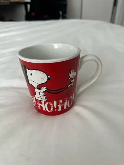 Snoopy Santa mug (New), View more