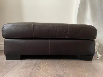 BRAND NEW Italian Leather Brown Ottoman MSRP $1,129.99, View more