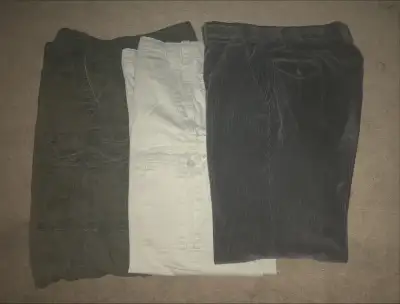 OLD NAVY cargo pant Made in indonesia | Dark green -34W/34L DENVERHAYES cargo pant Made in Bangldesh...