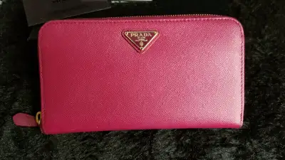 PRADA SAFFIANO LARGE ZIP WALLET 100% AUTHENTIC, View more