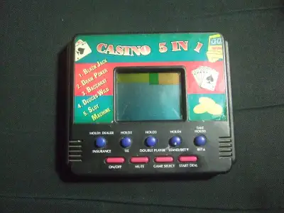 works perfectly 5 different games takes 2 batteries