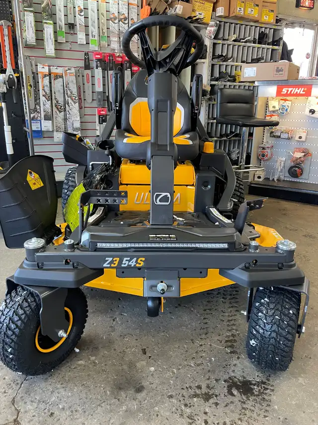 Tracteur pelouse Cub Cadet Z3-54S in Lawnmowers & Leaf Blowers in Trois-Rivières - Image 5