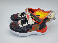 The Lion King Lighted Boys shoes size 5 bran new / souliers