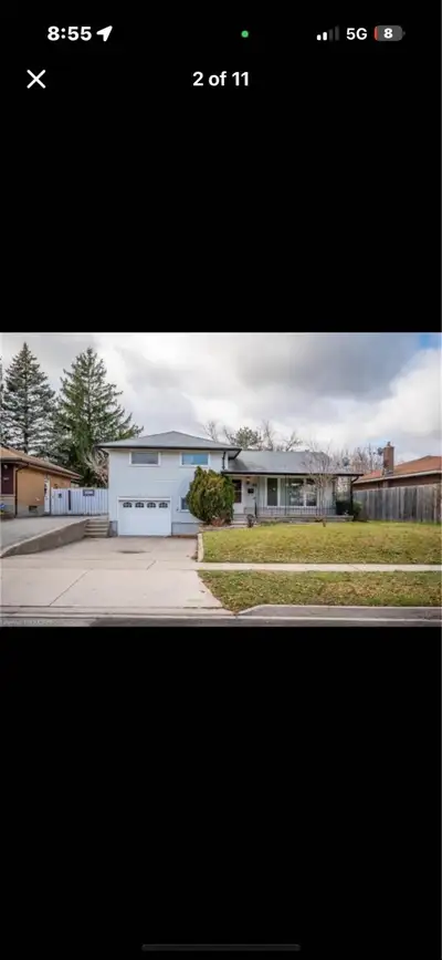 3 Beds 1Baths - House Xx Alison Ave, Cambridge, ON N1R 1N3, Canada Upper level available in a very b...