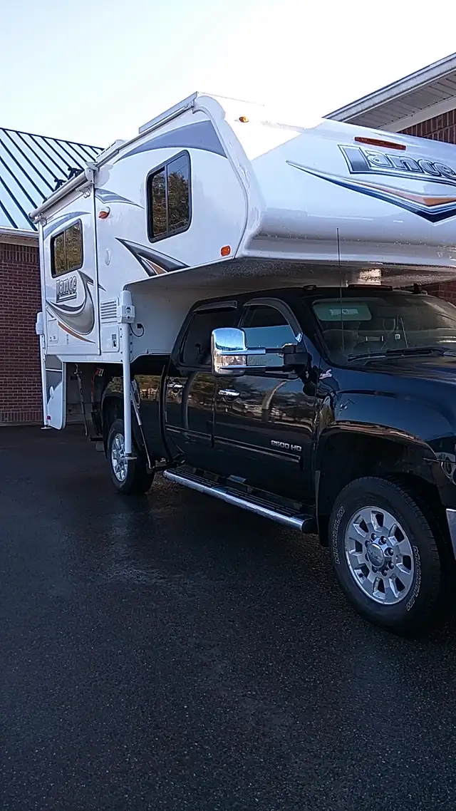 CAMPEUR LANCE 855S - Boite campeur in RVs & Motorhomes in Sherbrooke - Image 4