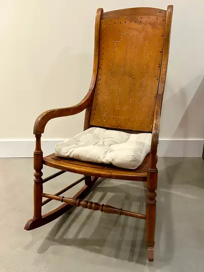Chaise berçante | Rocking chair, View more